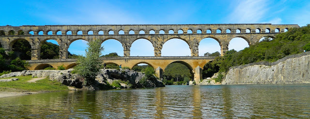 Uzès and Pont du Gard